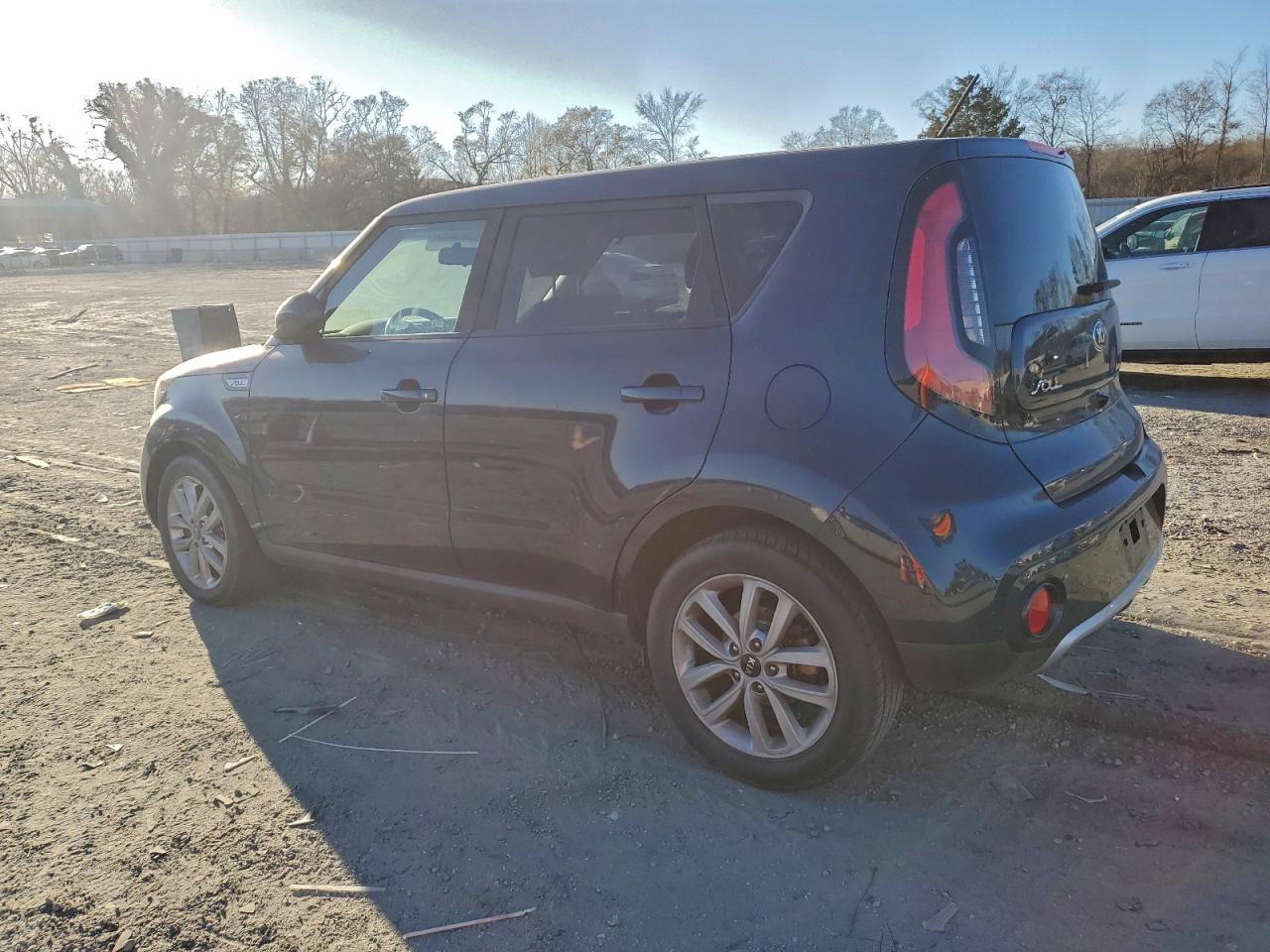 2018 KIA SOUL + photo 2