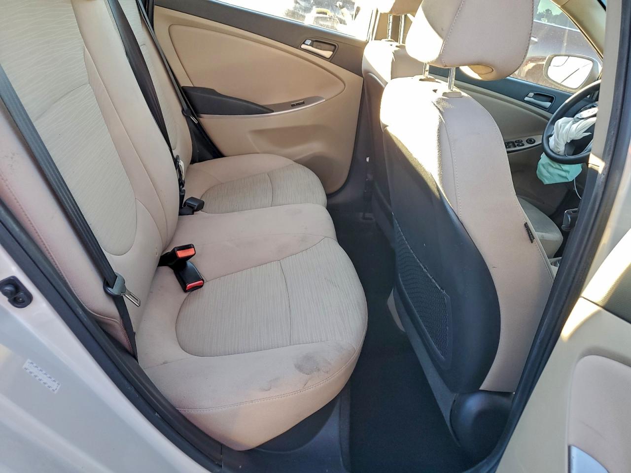 2016 HYUNDAI ACCENT SE photo 10