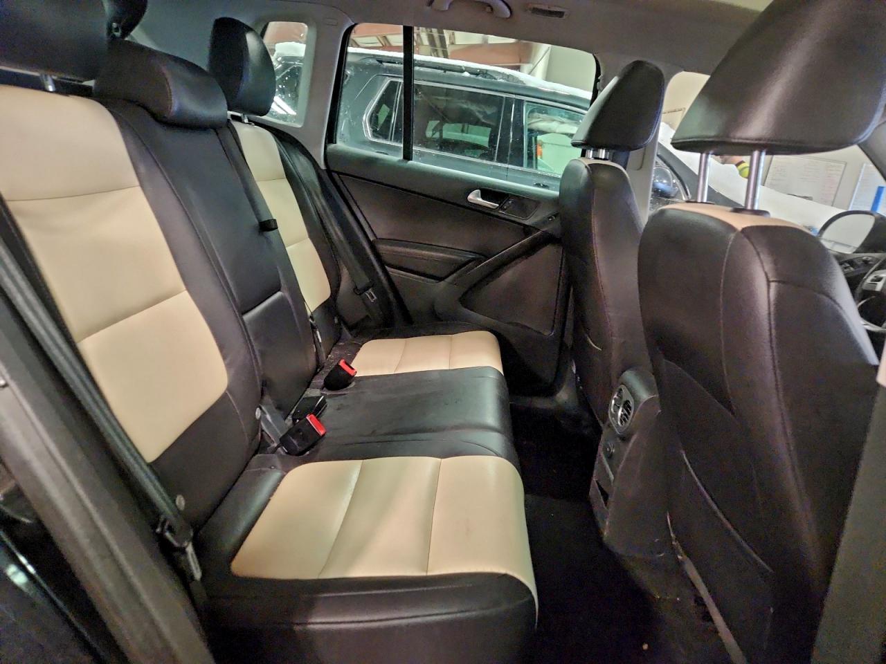 2017 VOLKSWAGEN TIGUAN WOLFSBURG photo 11