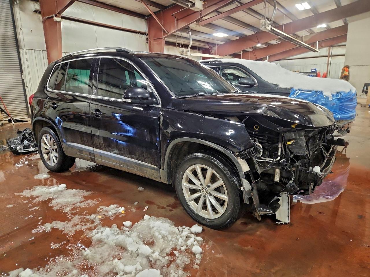 2017 VOLKSWAGEN TIGUAN WOLFSBURG photo 4