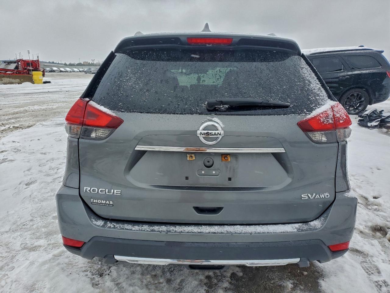 2017 NISSAN ROGUE SV photo 6
