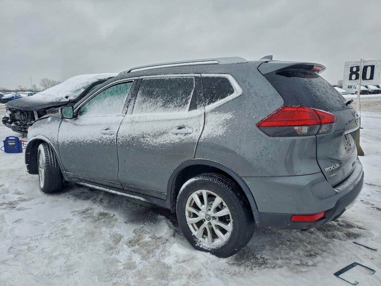 2017 NISSAN ROGUE SV photo 2