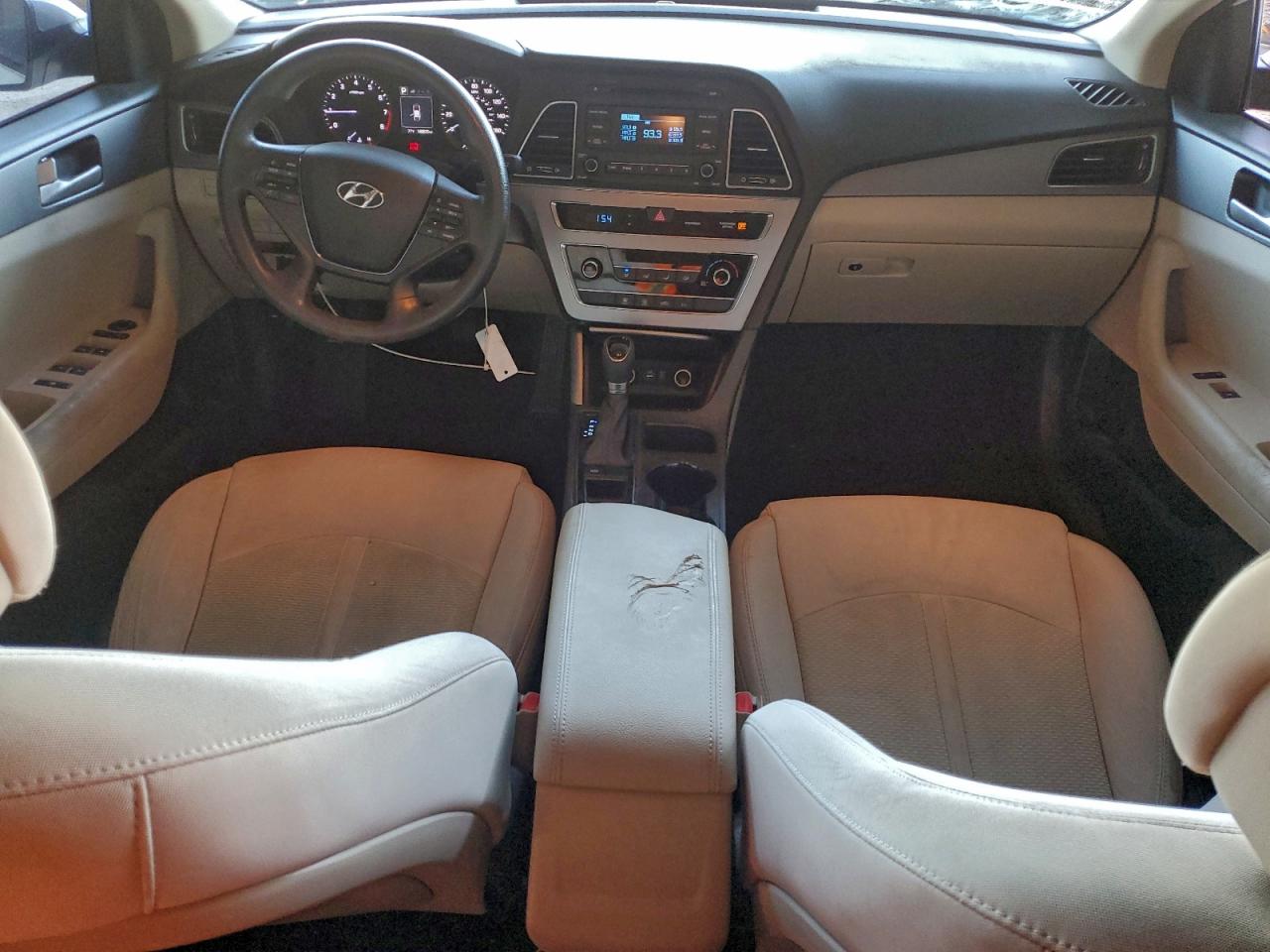 2015 HYUNDAI SONATA SE photo 8