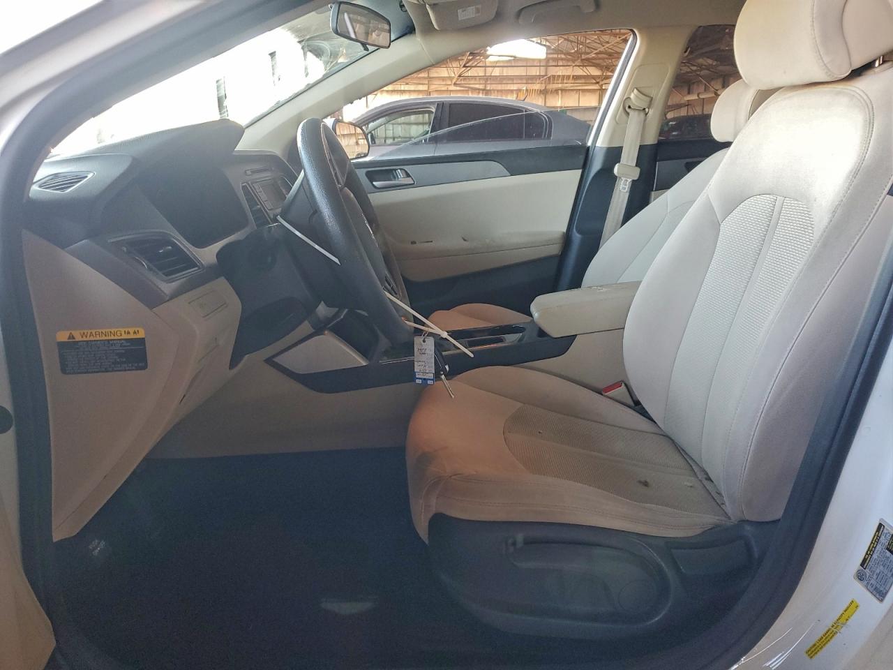 2015 HYUNDAI SONATA SE photo 7