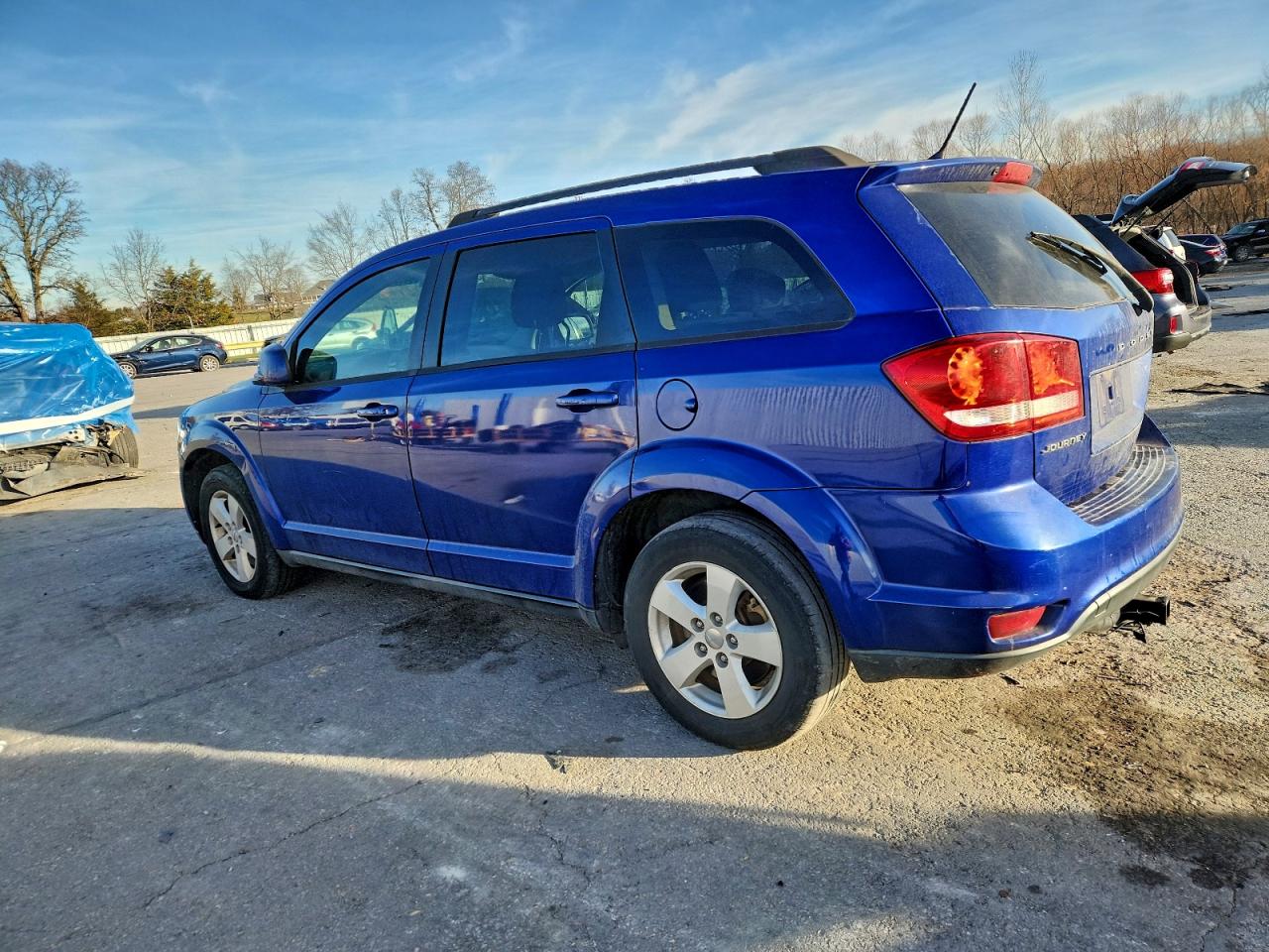 2012 DODGE JOURNEY SXT photo 2