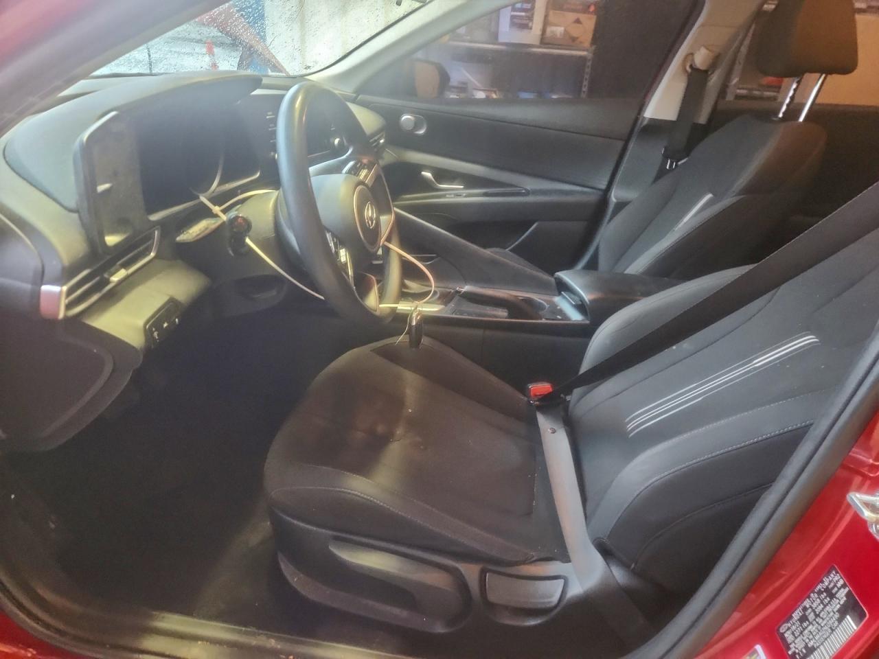 2022 HYUNDAI ELANTRA SEL photo 7