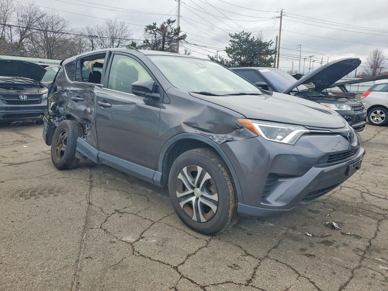 2018 TOYOTA RAV4 LE photo 7