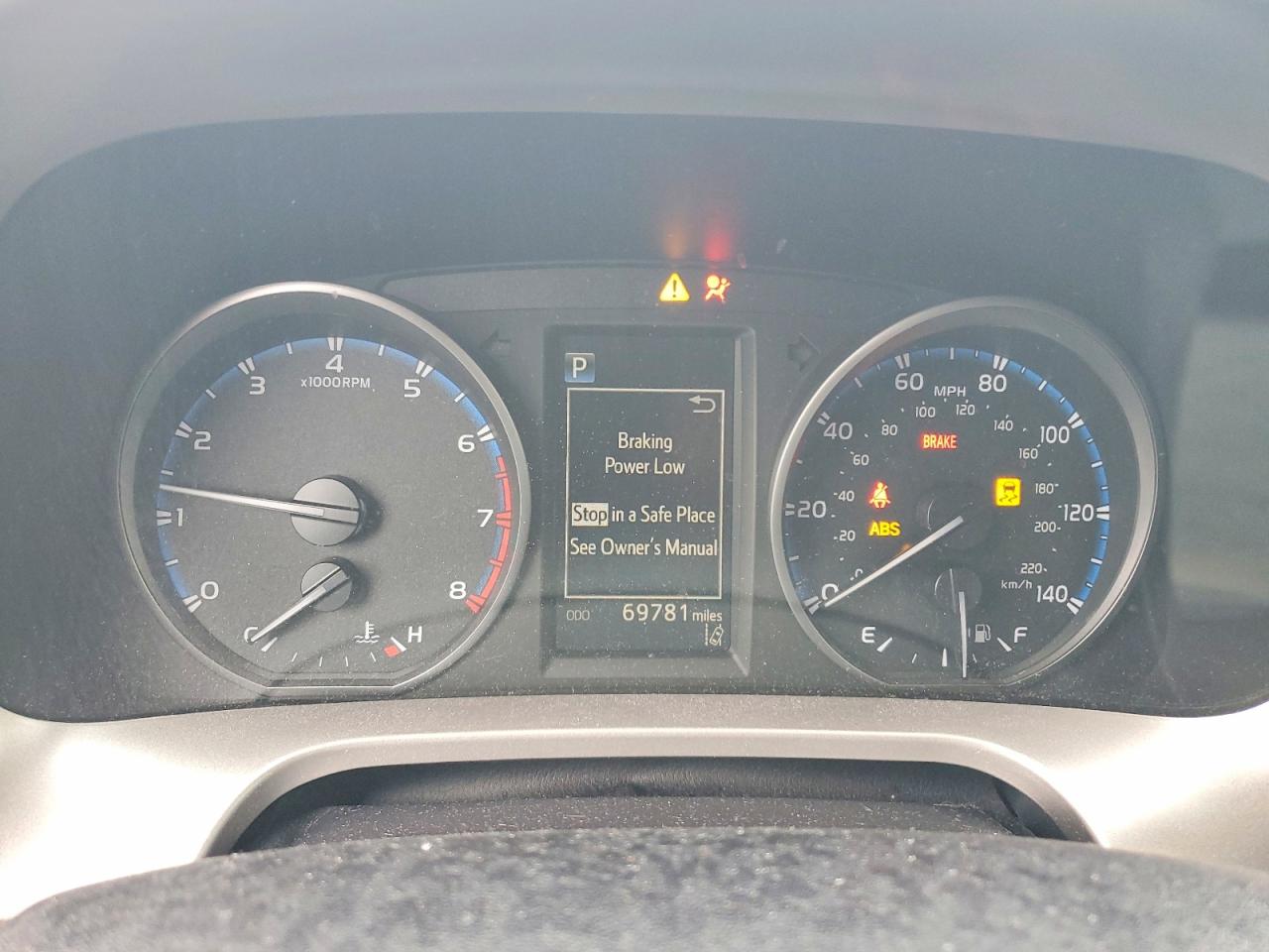 2018 TOYOTA RAV4 LE photo 17