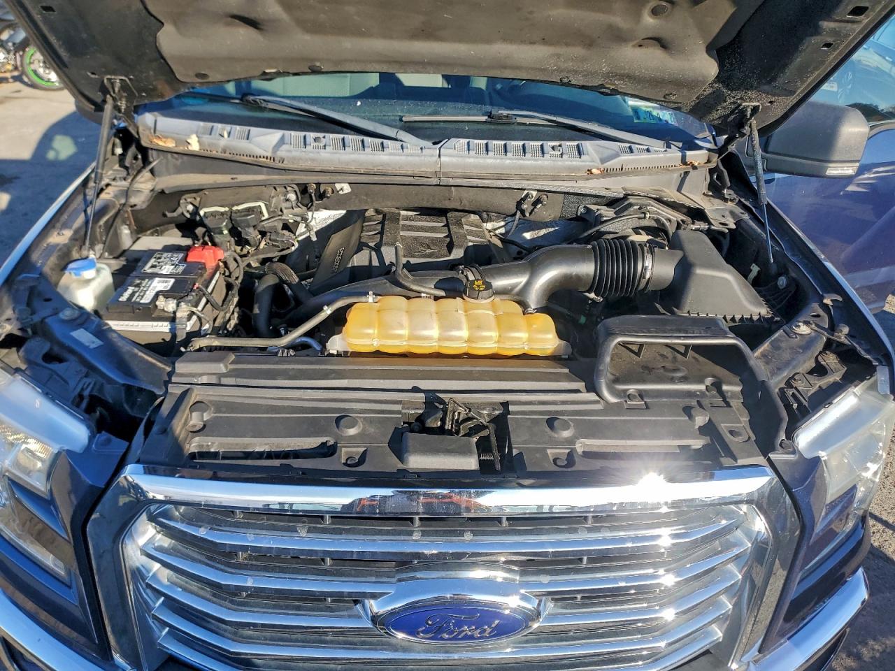 2015 FORD F150 SUPERCREW photo 11
