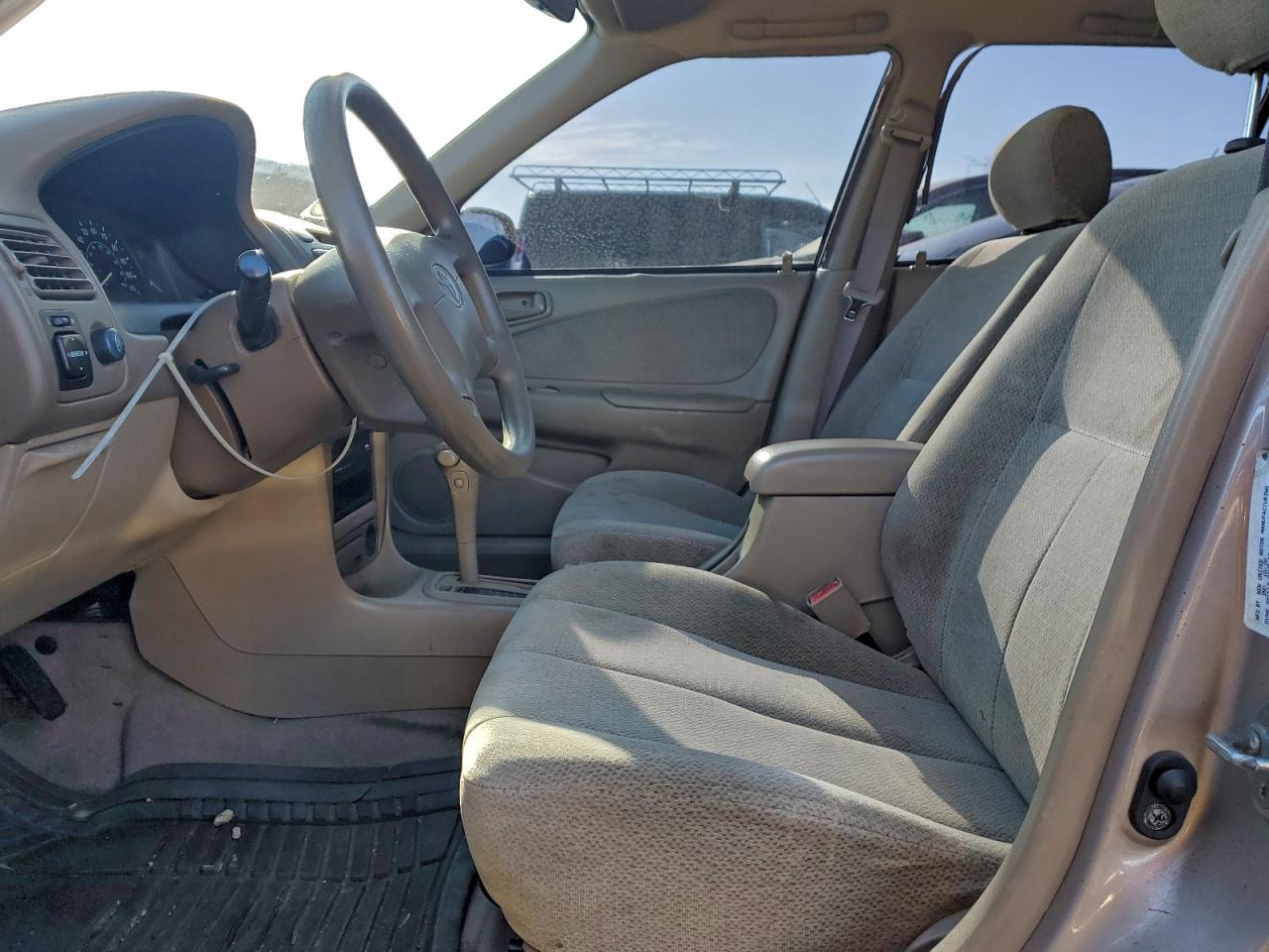 2001 TOYOTA COROLLA CE photo 7