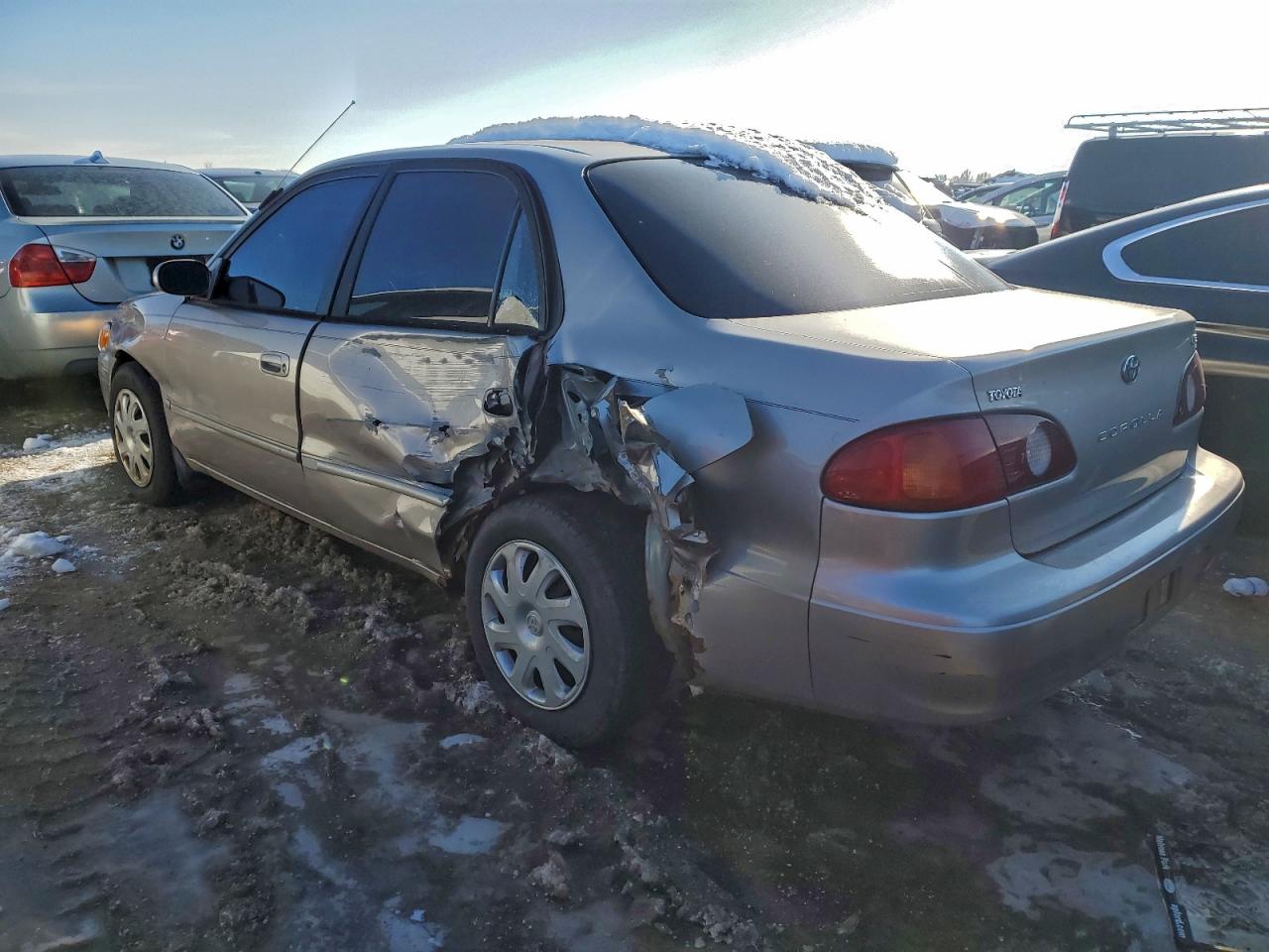 2001 TOYOTA COROLLA CE photo 2