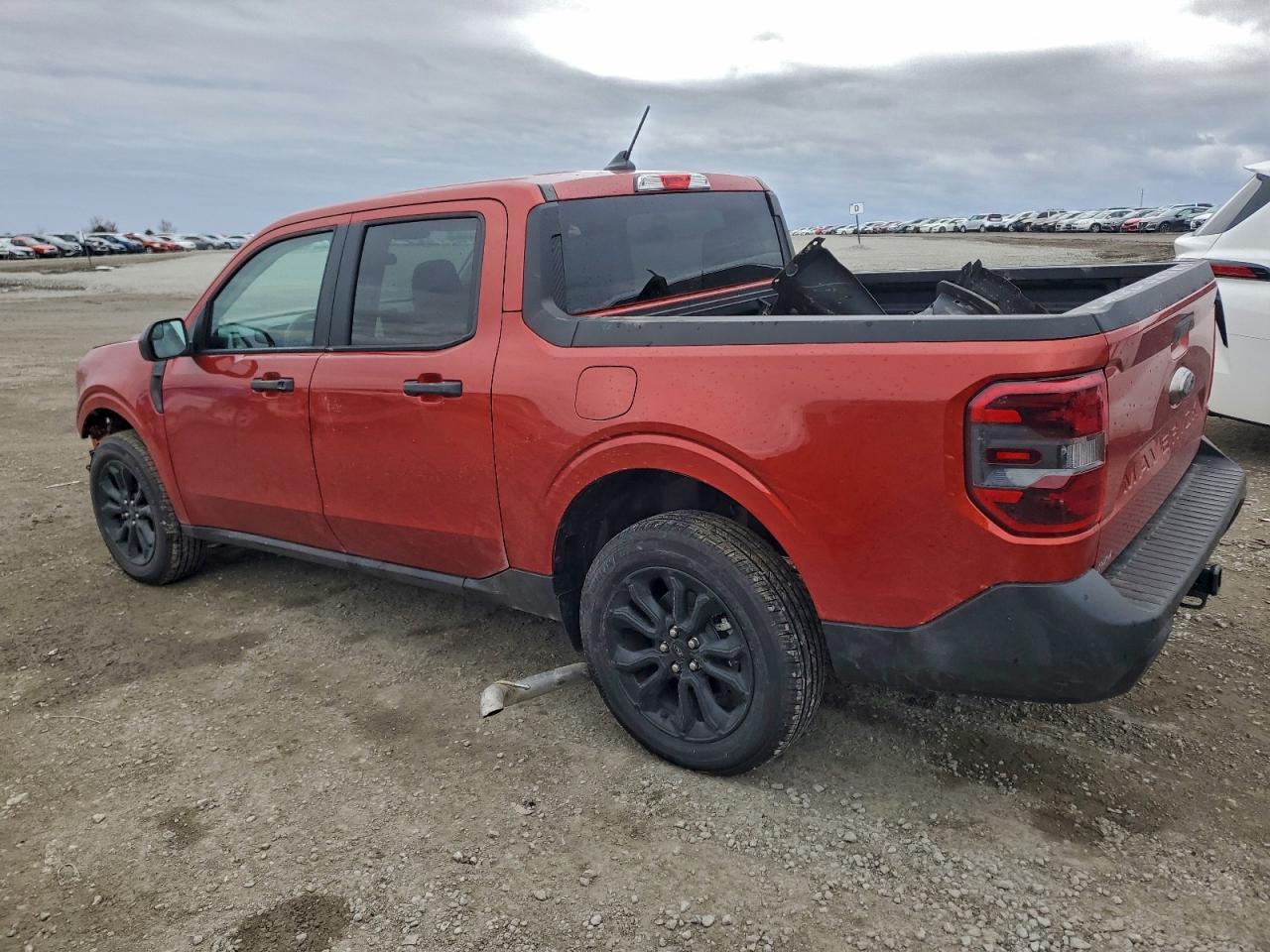 2024 FORD MAVERICK XLT photo 3