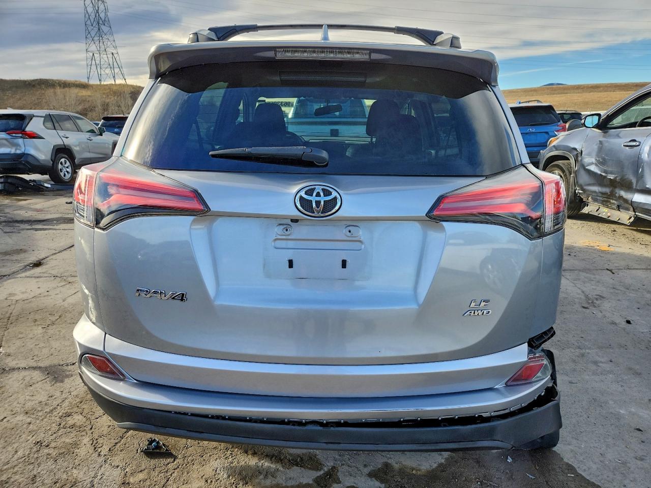 2016 TOYOTA RAV4 LE photo 6