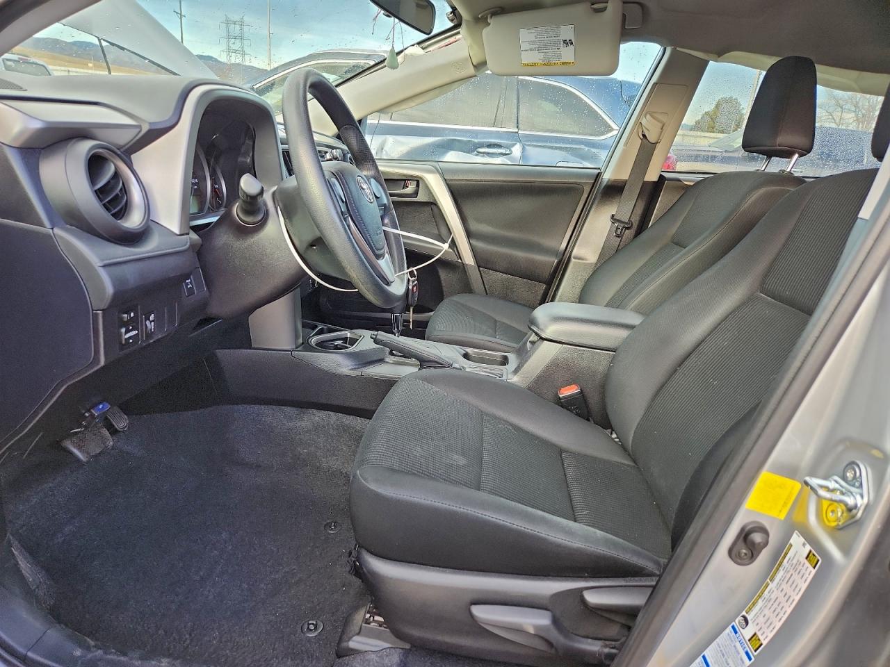 2016 TOYOTA RAV4 LE photo 7