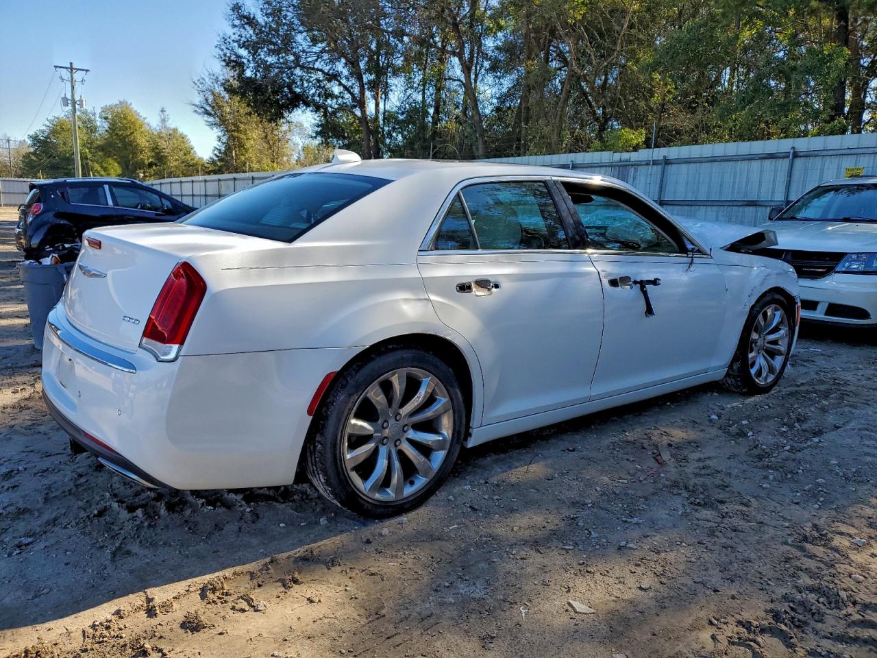2018 CHRYSLER 300 LIMITED photo 5