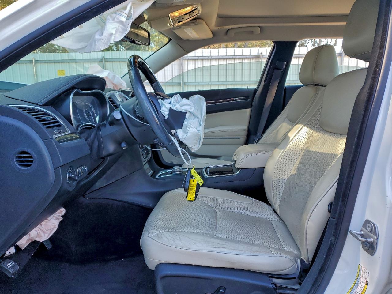 2018 CHRYSLER 300 LIMITED photo 13