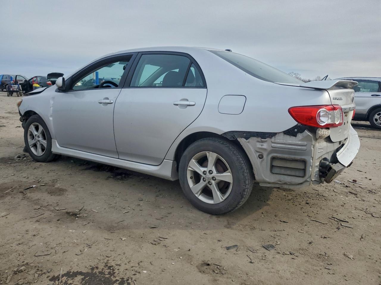 2012 TOYOTA COROLLA BASE photo 2