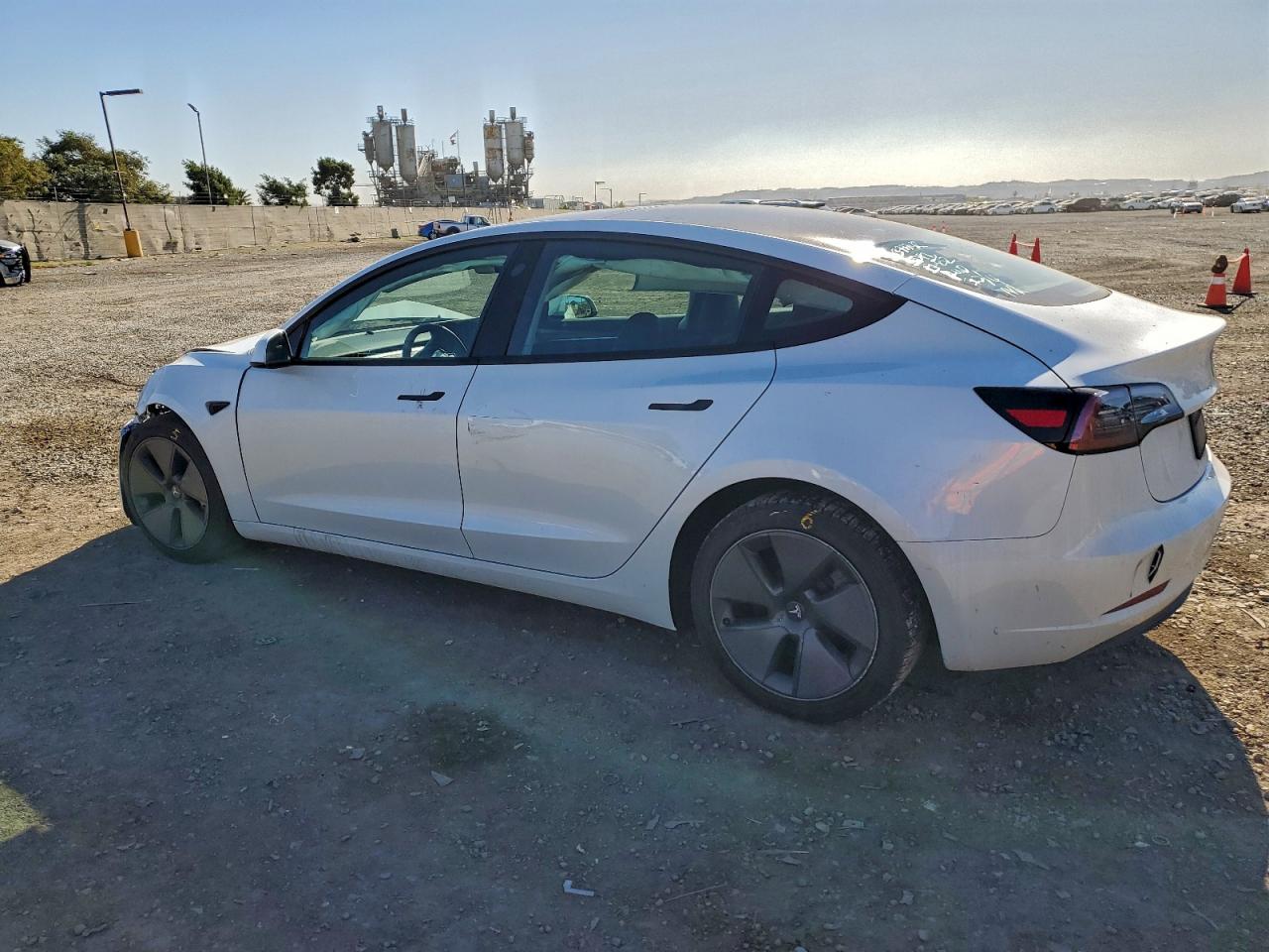 2023 TESLA MODEL 3 photo 2