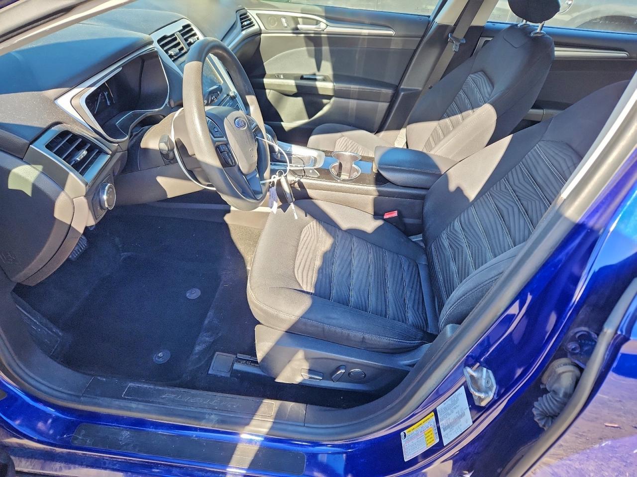 2016 FORD FUSION SE photo 7