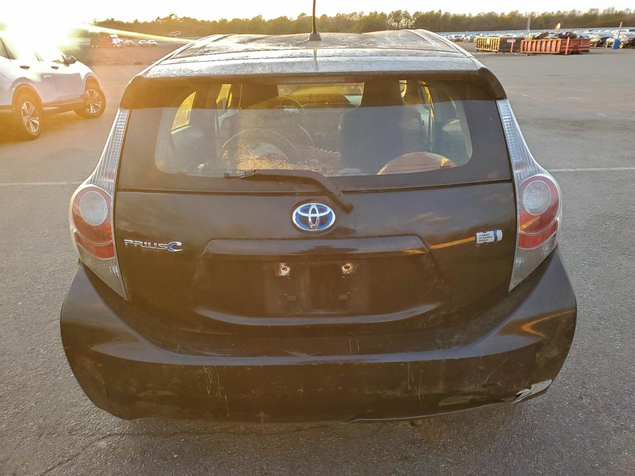 2013 TOYOTA PRIUS C photo 6