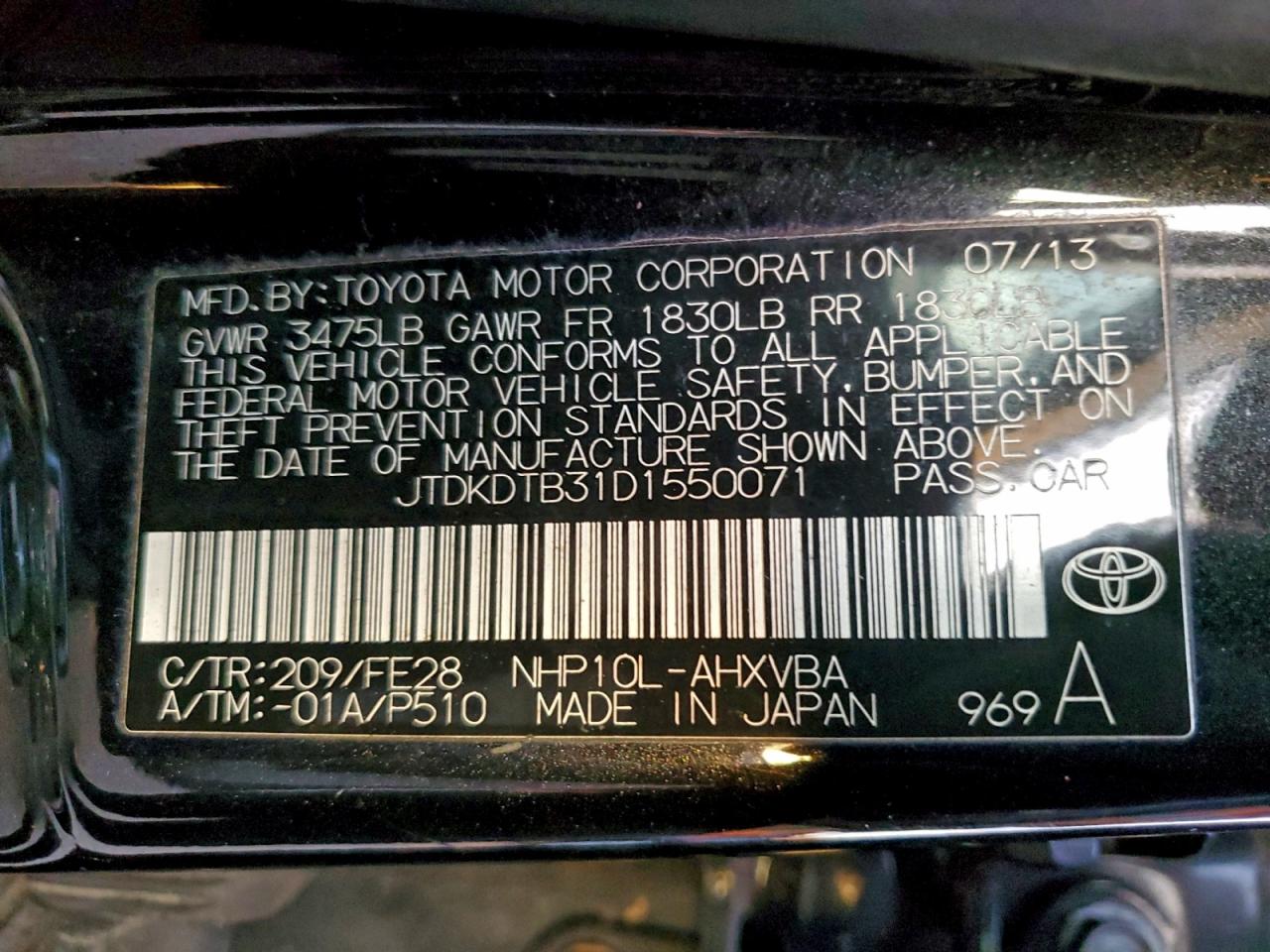 2013 TOYOTA PRIUS C photo 12