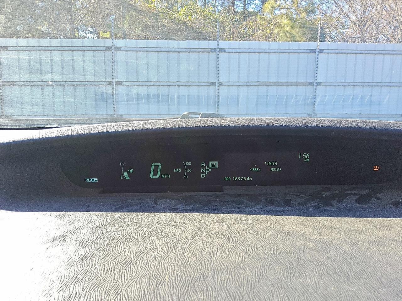 2010 TOYOTA PRIUS photo 9