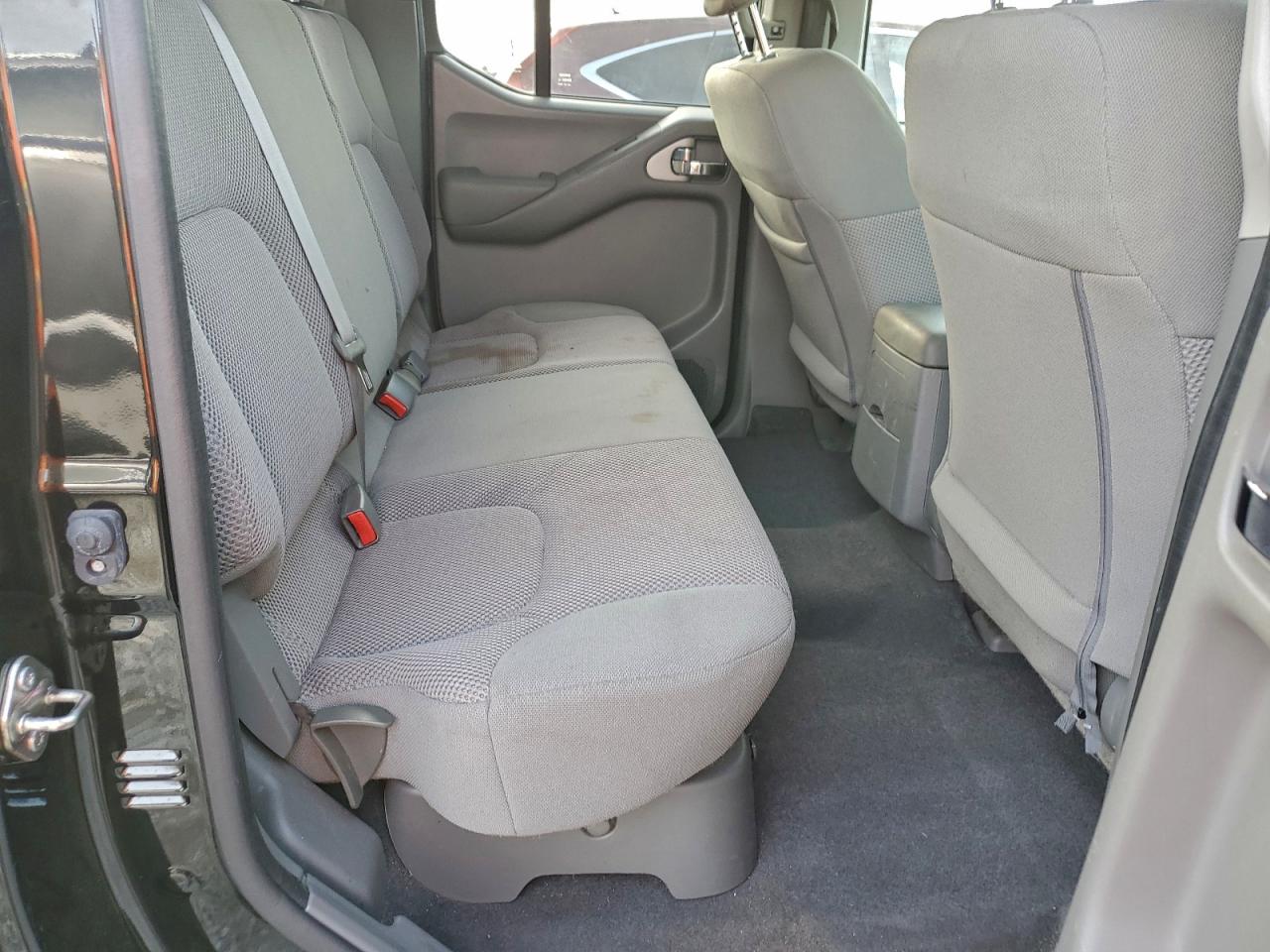 2019 NISSAN FRONTIER S photo 10