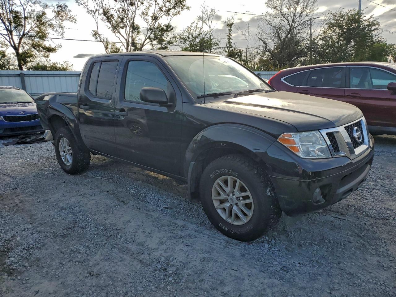 2019 NISSAN FRONTIER S photo 4