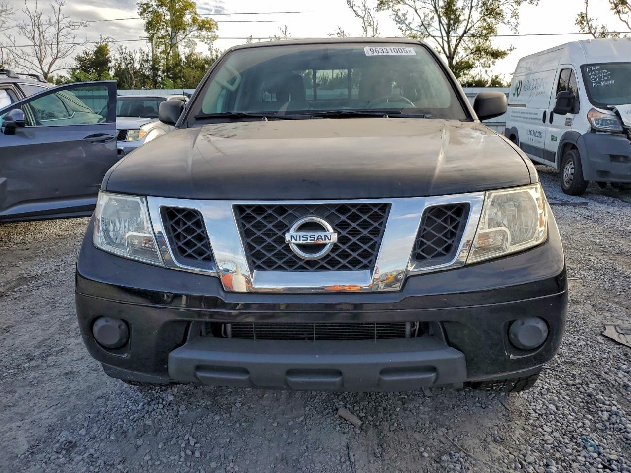 2019 NISSAN FRONTIER S photo 5