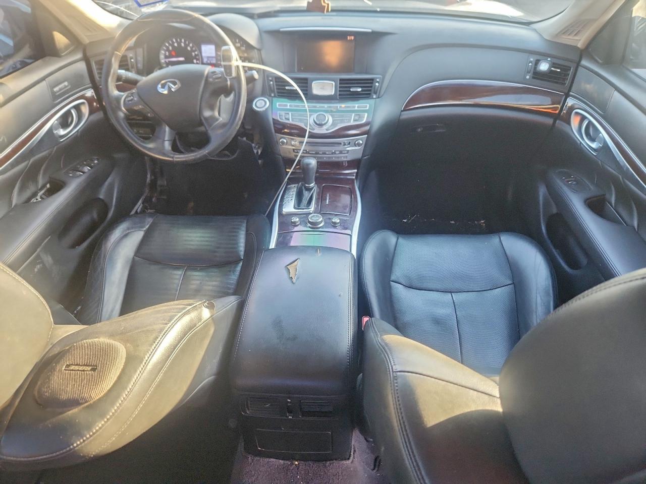 2013 INFINITI M37 photo 8