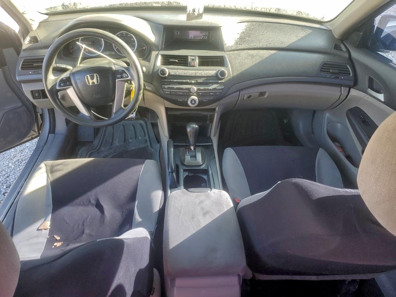 2010 HONDA ACCORD LX photo 8