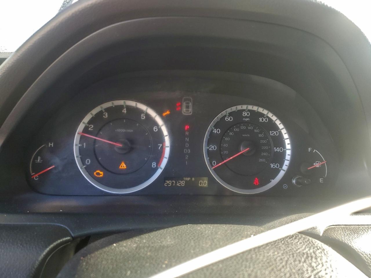 2010 HONDA ACCORD LX photo 9