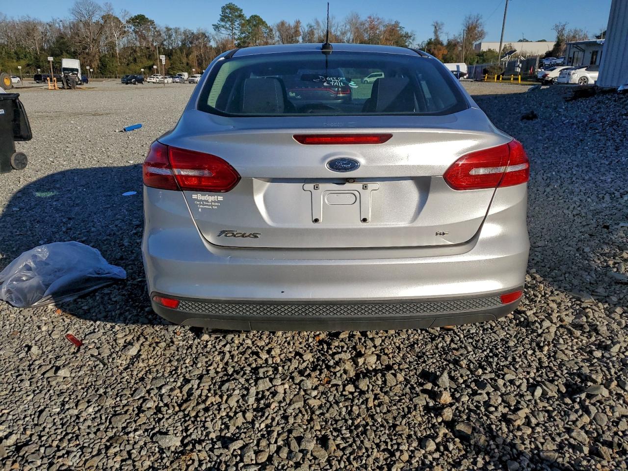 2017 FORD FOCUS SE photo 6