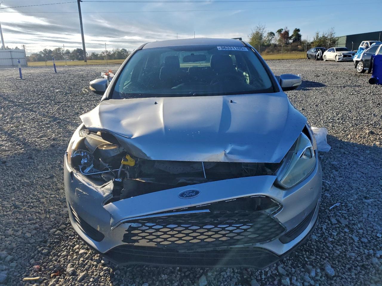 2017 FORD FOCUS SE photo 5