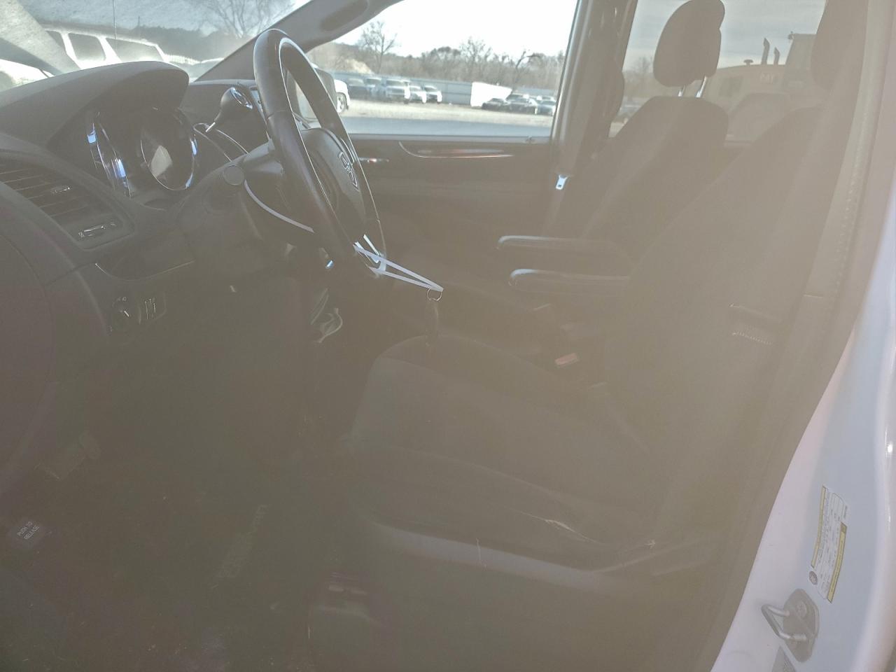 2015 DODGE GRAND CARAVAN SE photo 19