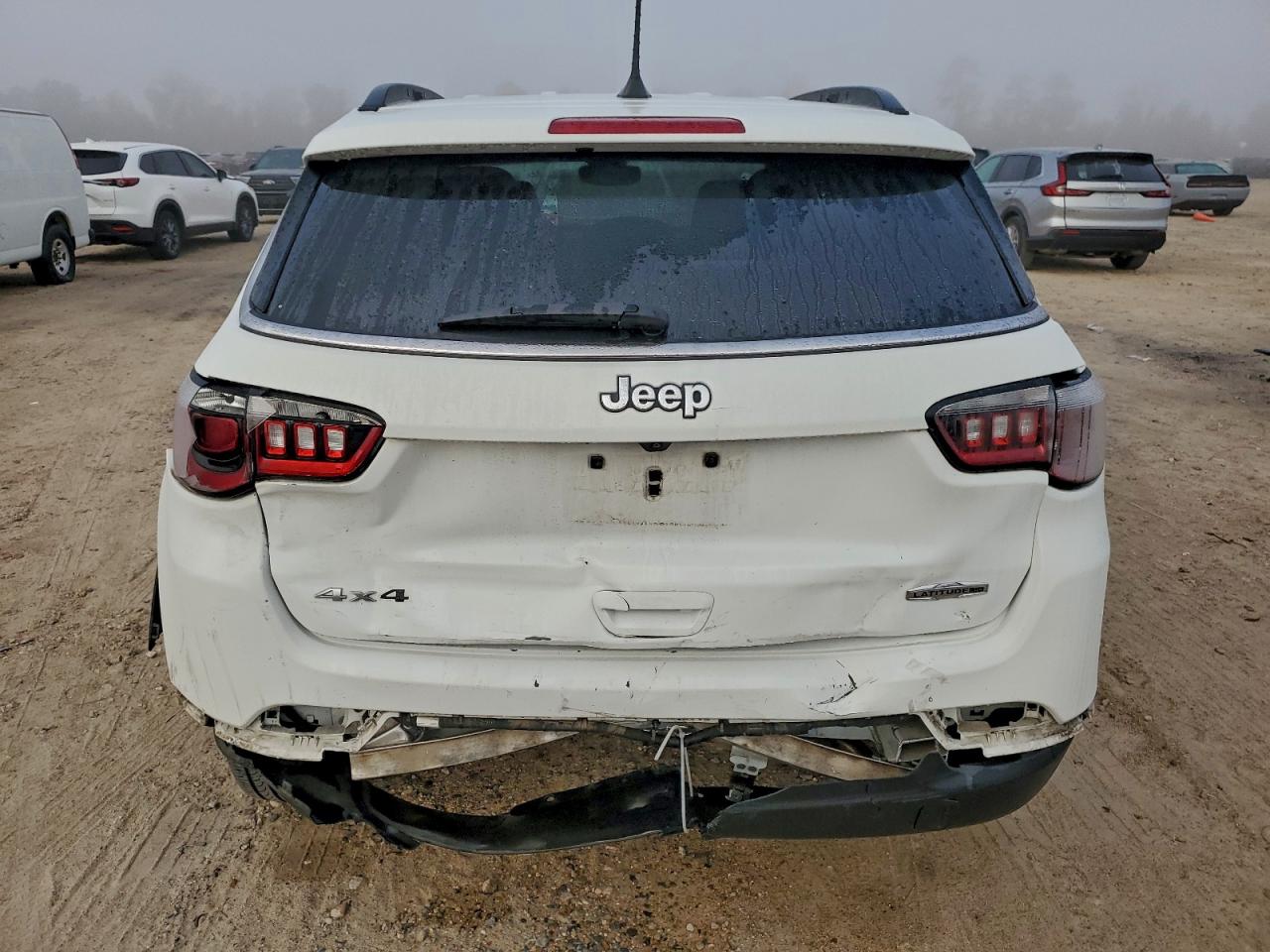2022 JEEP COMPASS LATITUDE LUX photo 11