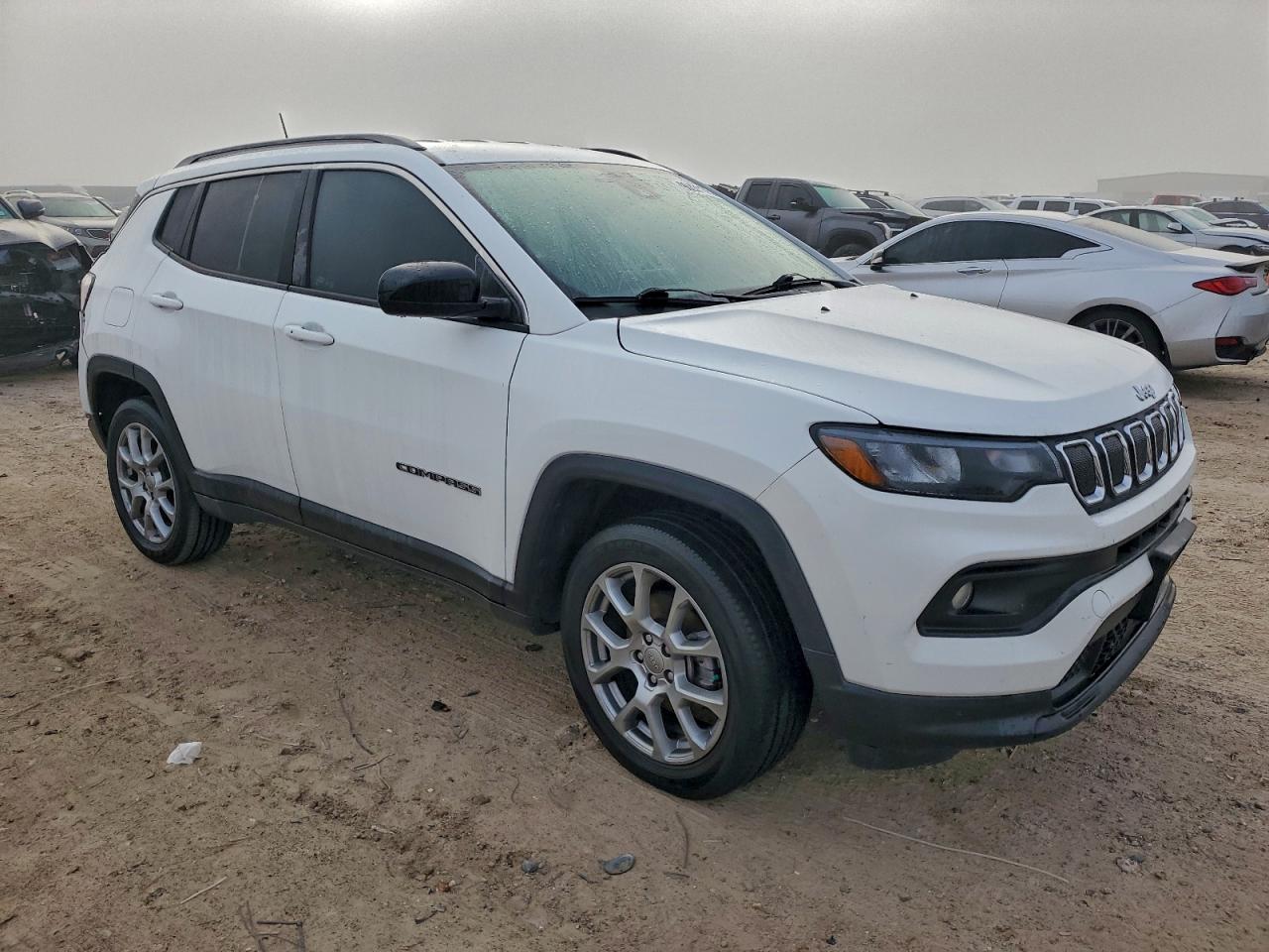 2022 JEEP COMPASS LATITUDE LUX photo 7