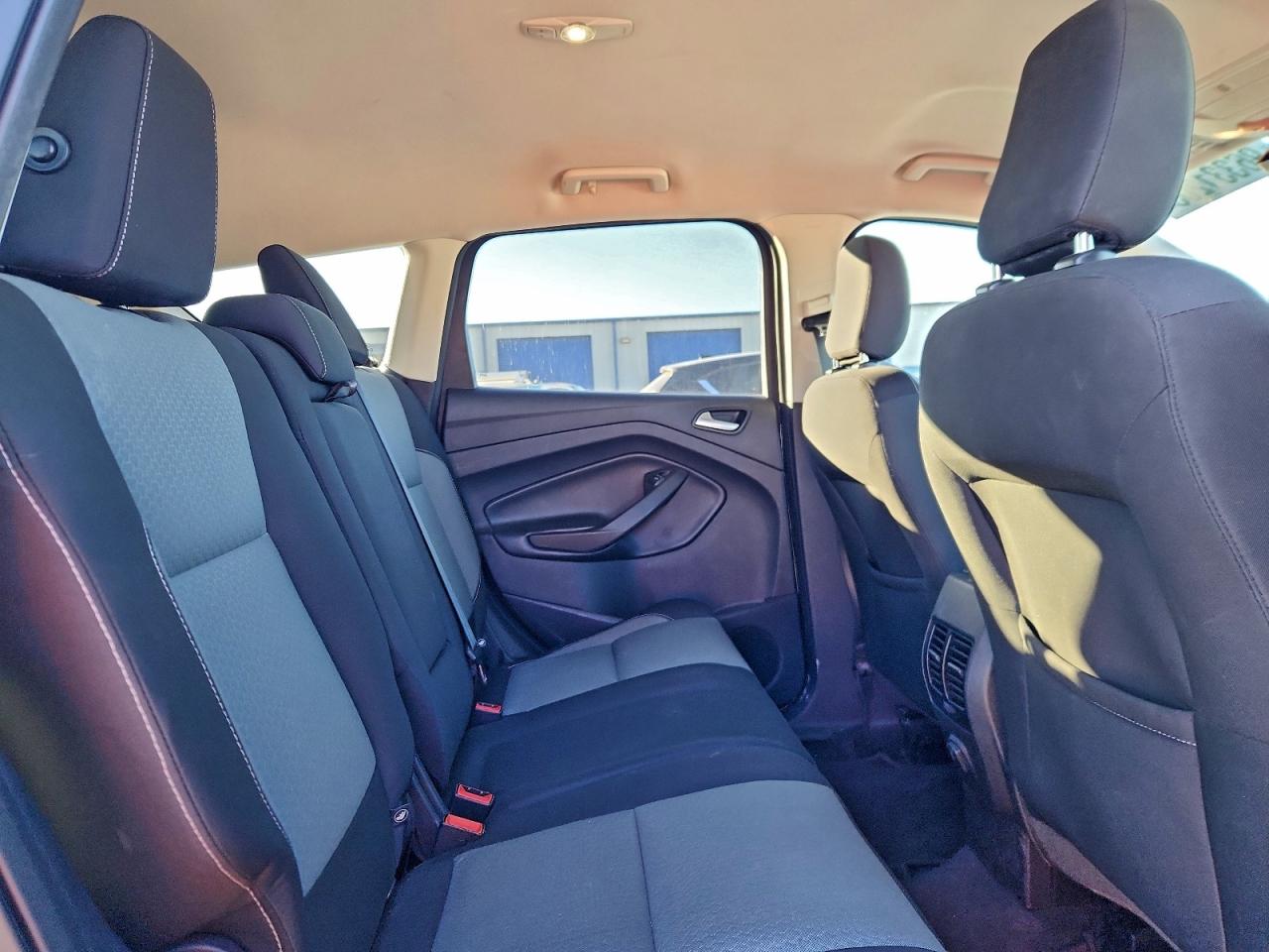 2019 FORD ESCAPE SE photo 11