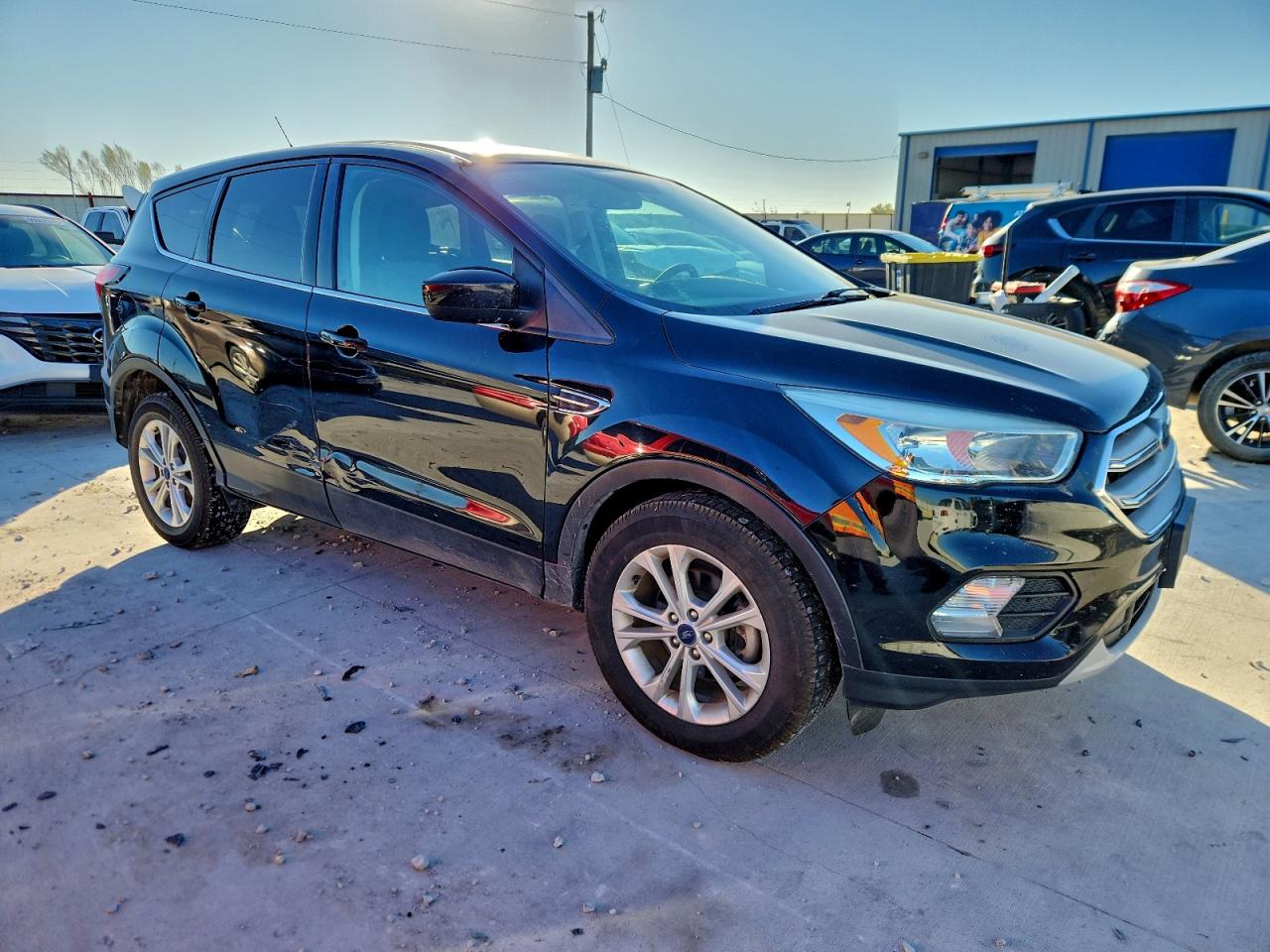 2019 FORD ESCAPE SE photo 4