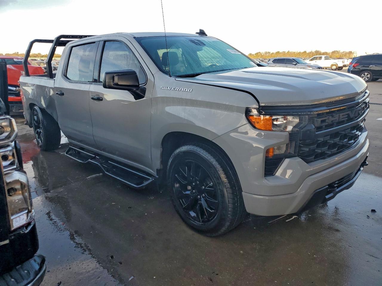 2024 CHEVROLET SILVERADO C1500 CUSTOM photo 4