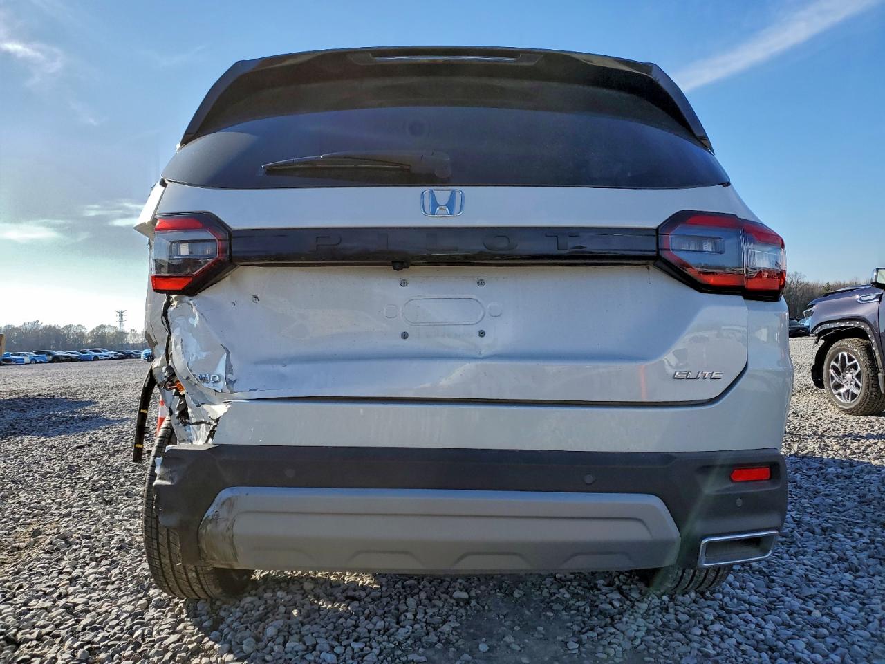 2025 HONDA PILOT ELITE photo 11