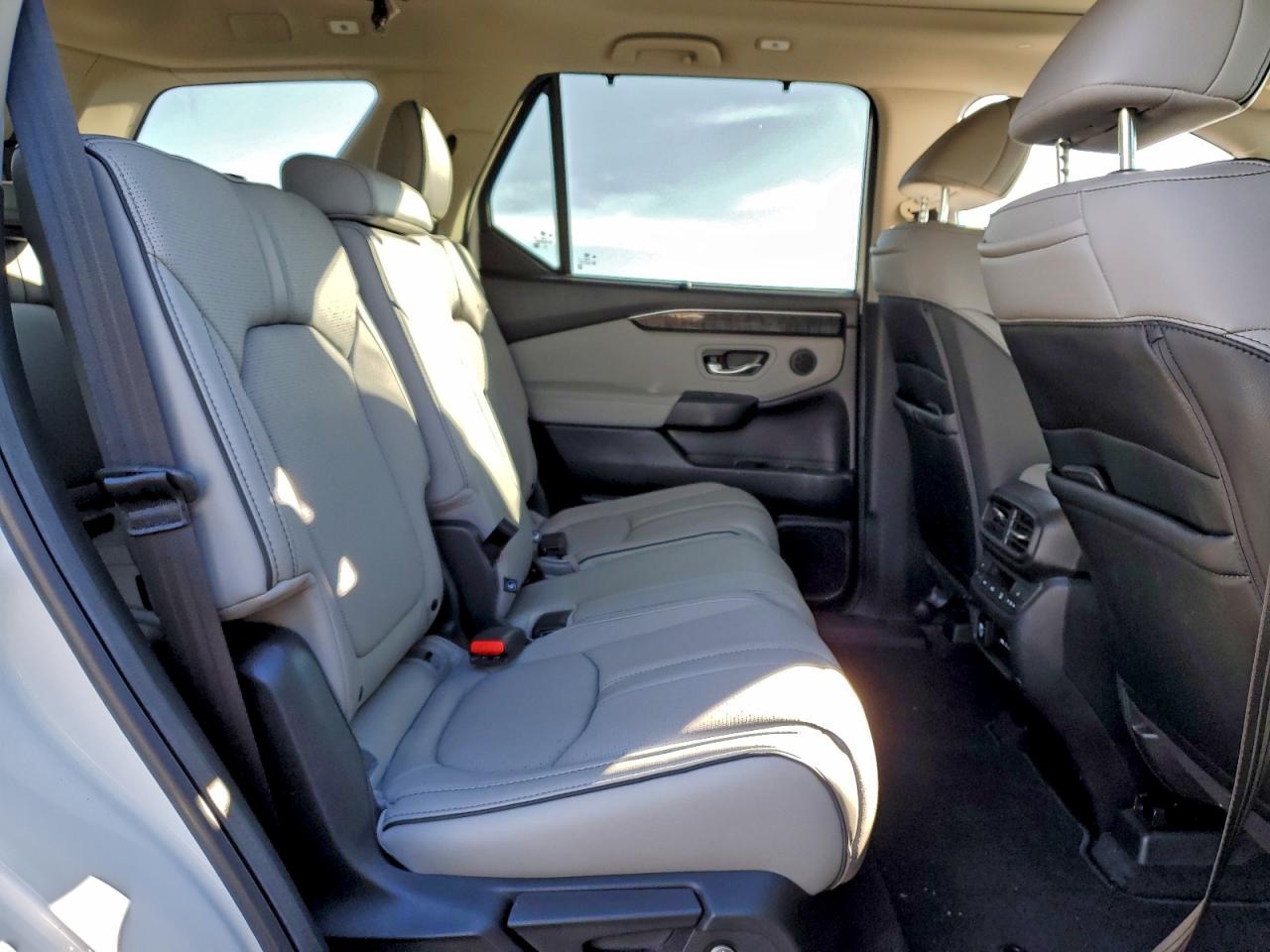 2025 HONDA PILOT ELITE photo 21