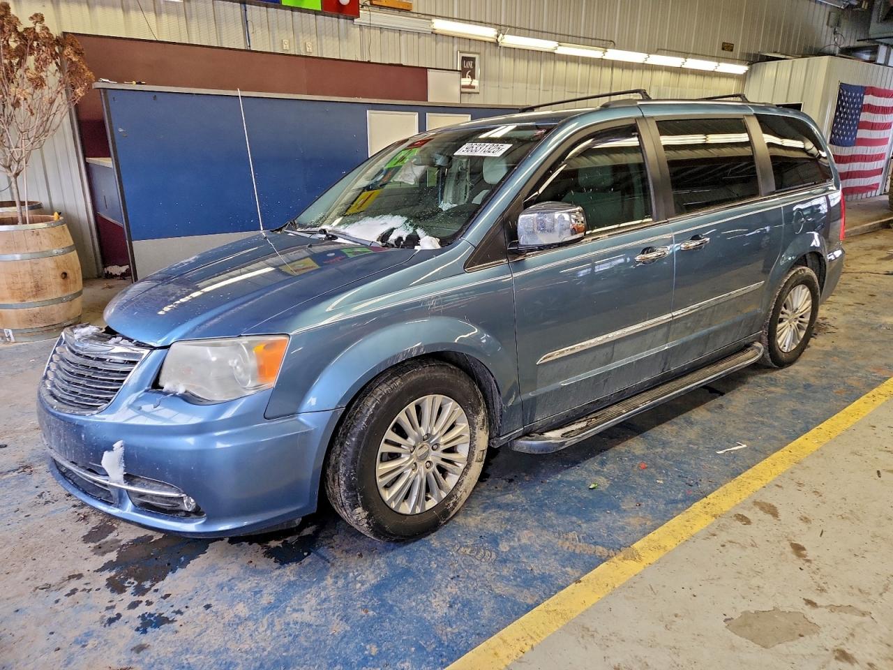 2012 CHRYSLER TOWN & COUNTRY