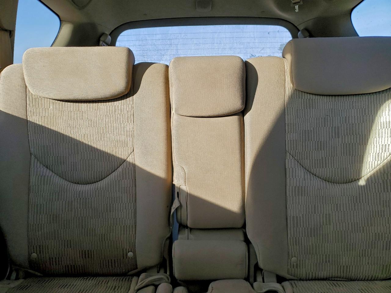2010 TOYOTA RAV4 photo 10