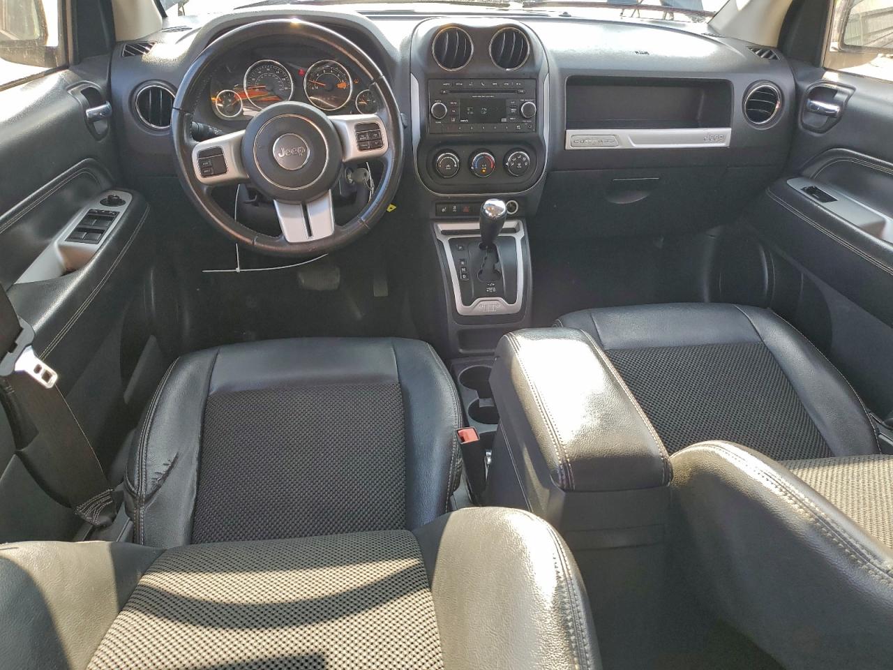 2016 JEEP COMPASS LATITUDE photo 8