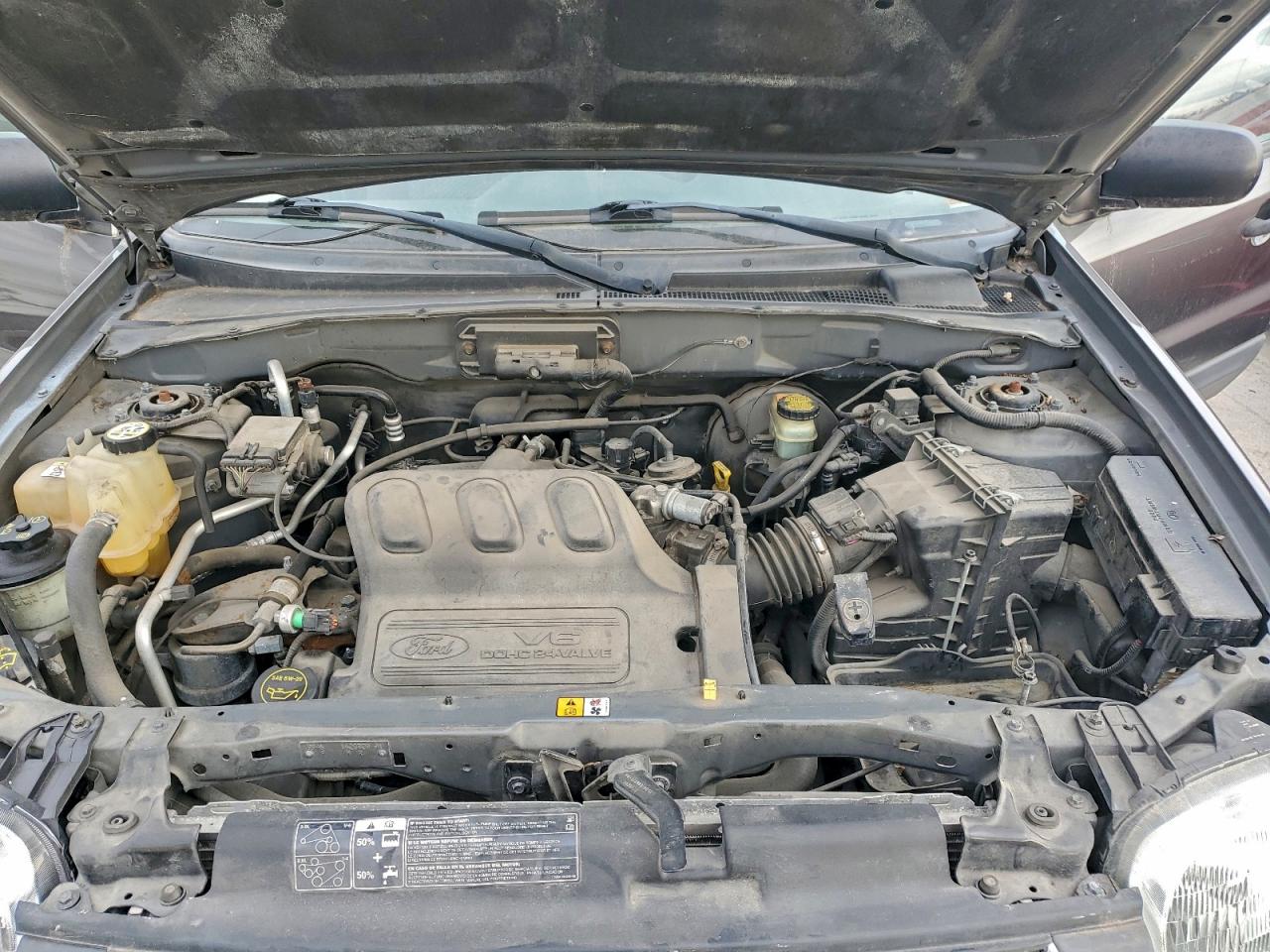 2004 FORD ESCAPE XLT photo 23
