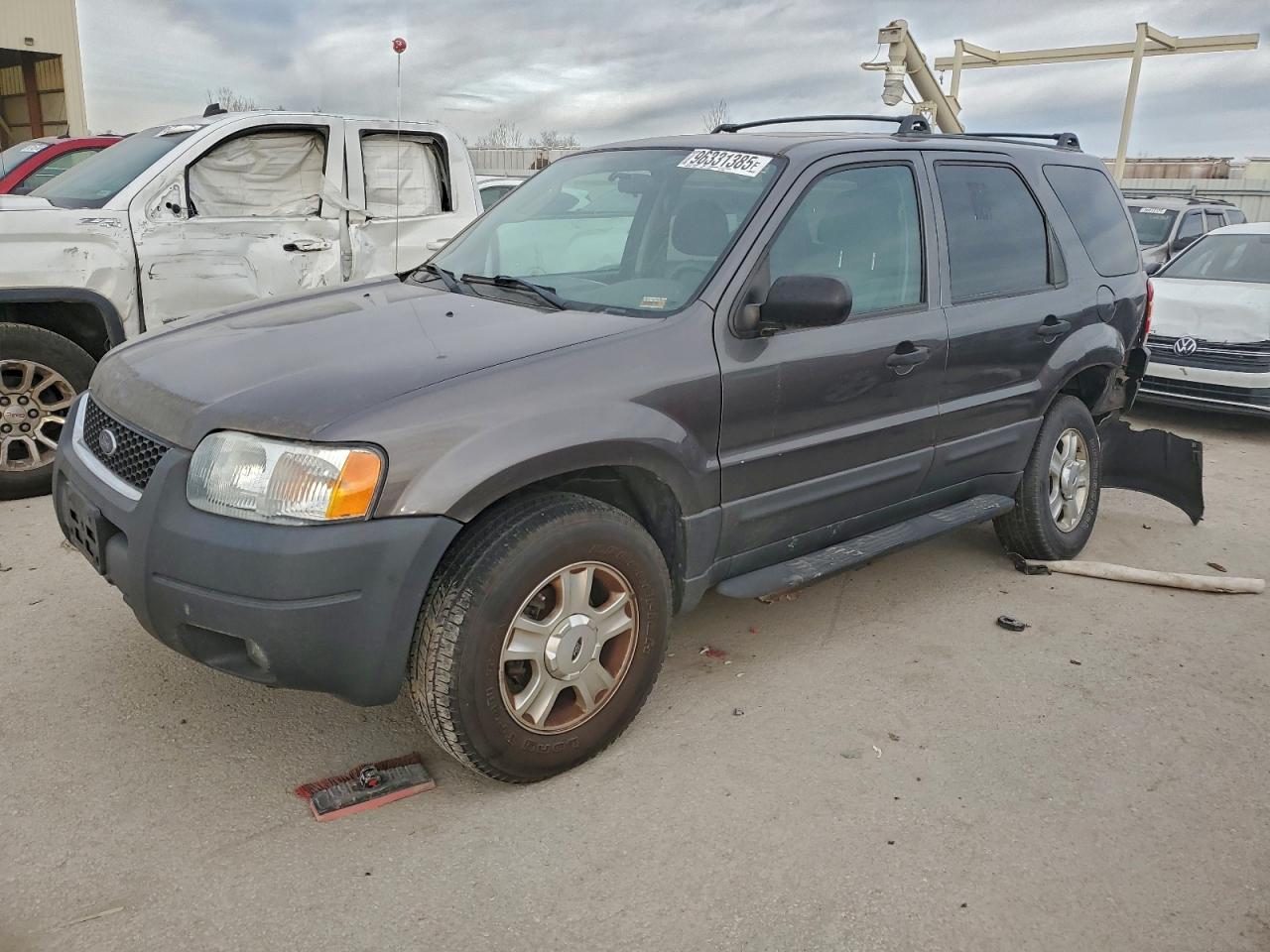 2004 FORD ESCAPE