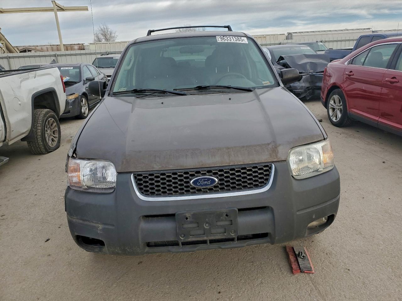 2004 FORD ESCAPE XLT photo 9