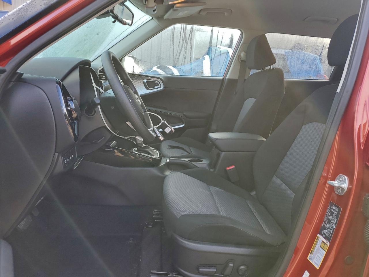 2024 KIA SOUL LX photo 7