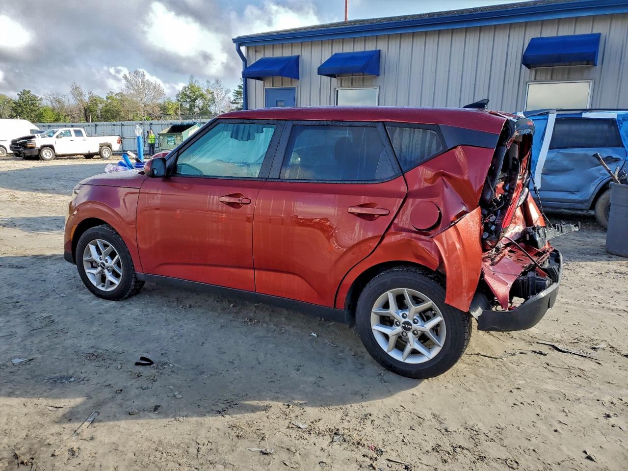 2024 KIA SOUL LX photo 2